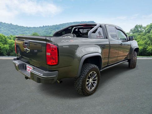 Used 2018 Chevrolet Colorado ZR2 w/ LPO, Premium Interior Package AWD/4WD image 19