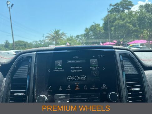 Used 2022 Nissan Titan PRO-4X w/ Pro-4x Convenience Package AWD/4WD image 14