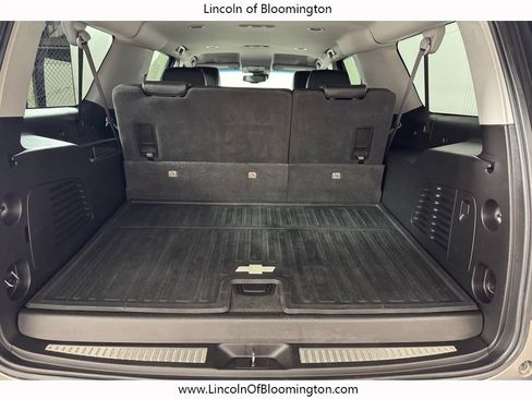 Used 2017 Chevrolet Suburban LT AWD/4WD image 15