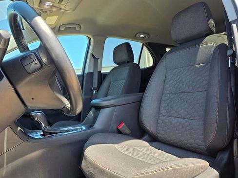 Used 2019 Chevrolet Equinox LT AWD/4WD image 24