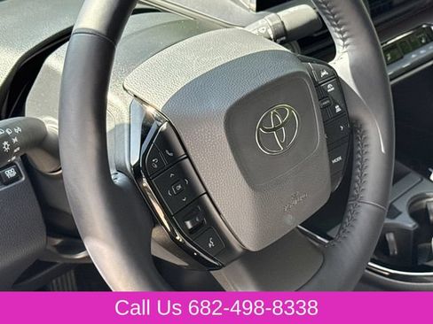 Used 2023 Toyota Prius XLE FWD image 29