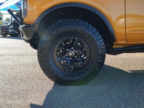 Used 2021 Ford Bronco Badlands w/ Sasquatch Package image 11