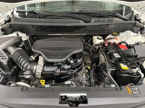 Used 2024 Cadillac XT6 Premium Luxury AWD/4WD image 33