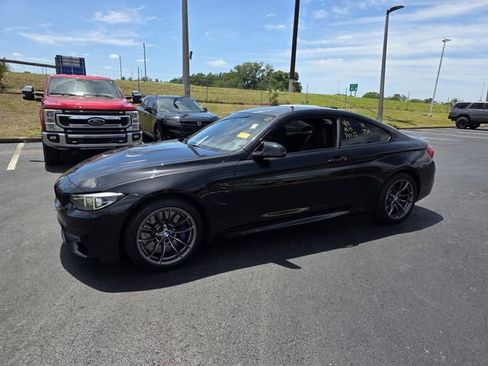 Used 2018 BMW M4 Coupe image 9