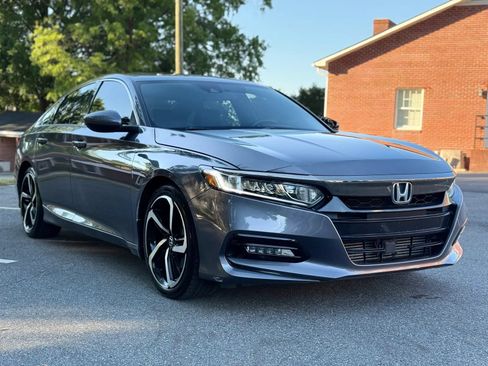 Used 2019 Honda Accord Sport image 8