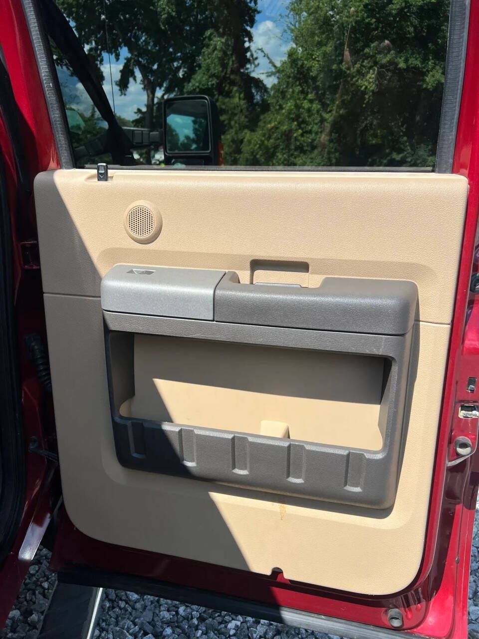 Used 2014 Ford F250 Lariat w/ Lariat Interior Package AWD/4WD image 21