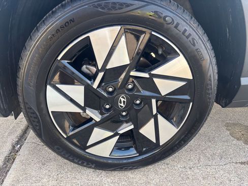 Used 2025 Hyundai Kona SEL AWD/4WD image 25