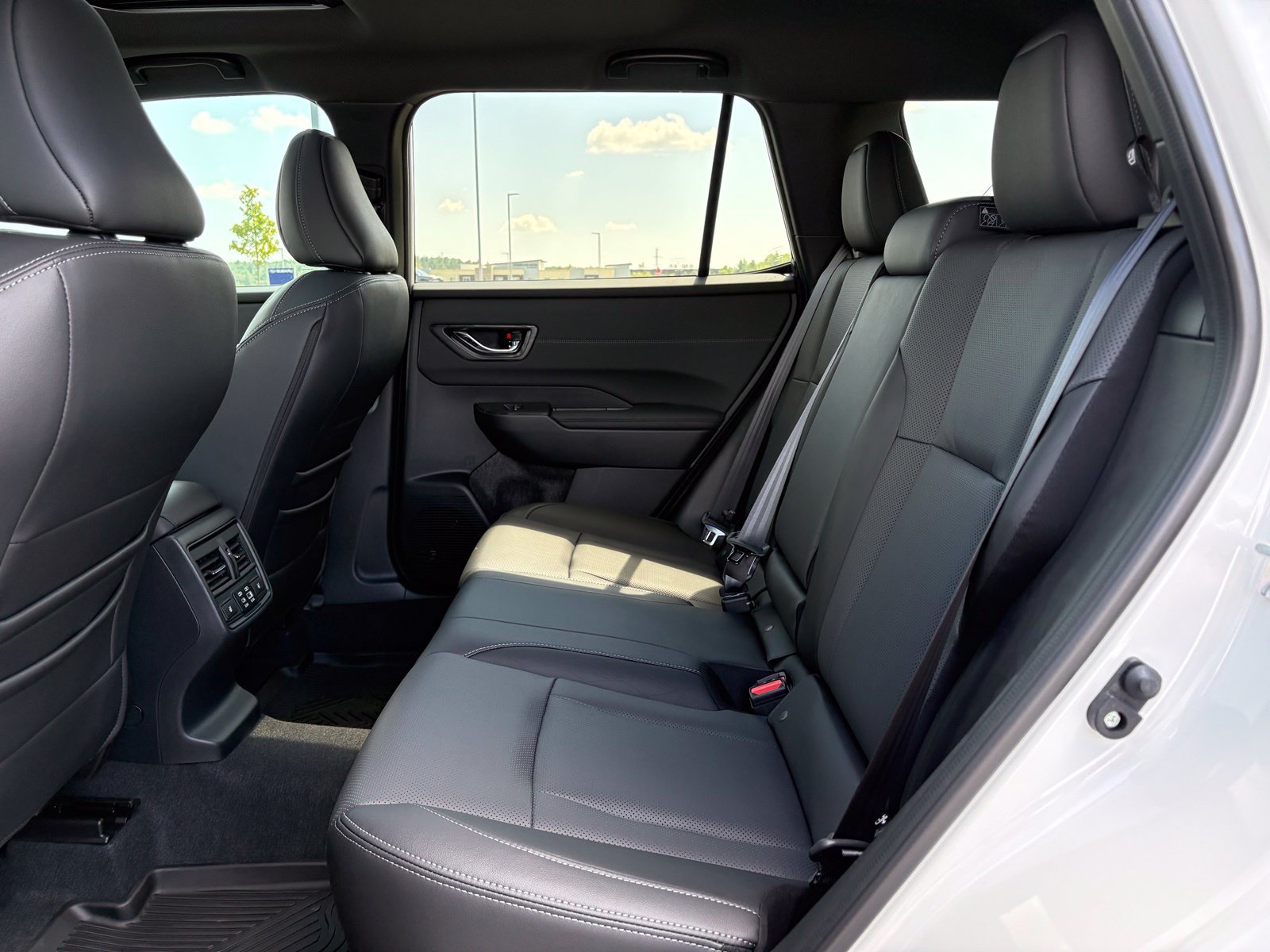 New 2026 Subaru Outback Touring XT AWD/4WD image 33