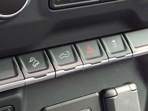 Used 2021 Chevrolet Silverado 1500 Custom Trail Boss w/ LPO, Dark Essentials Package image 26