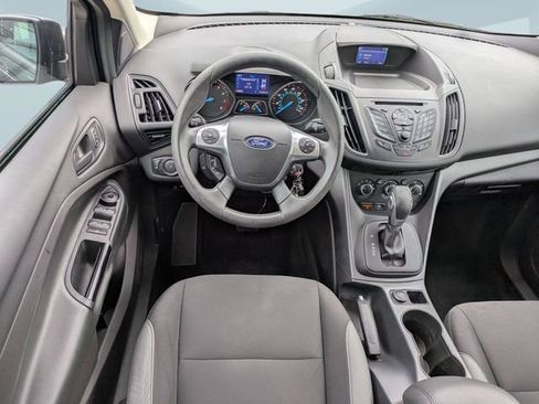 Used 2015 Ford Escape S FWD image 18