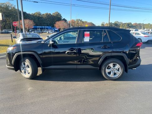 New 2025 Toyota RAV4 XLE image 19