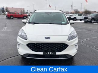 Used 2022 Ford Escape Titanium video 2