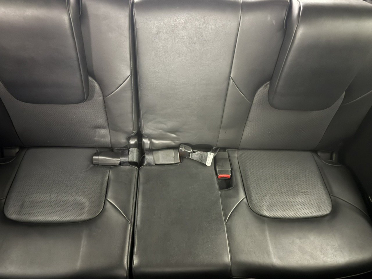 Used 2021 Nissan Armada SL w/ Captain's Chairs Package AWD/4WD image 15