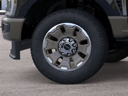 New 2026 Ford F250 King Ranch w/ FX4 Off-Road Package AWD/4WD image 19