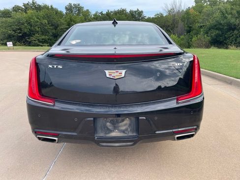 Used 2019 Cadillac XTS Luxury FWD image 4