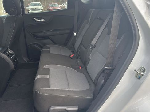 Used 2025 Chevrolet Blazer LT image 11