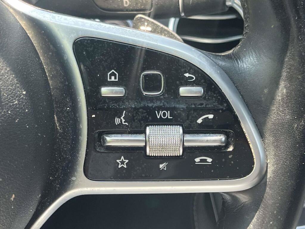Used 2019 Mercedes-Benz E 300 4MATIC image 33