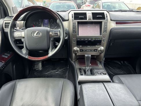 Used 2019 Lexus GX 460 Premium AWD/4WD image 9
