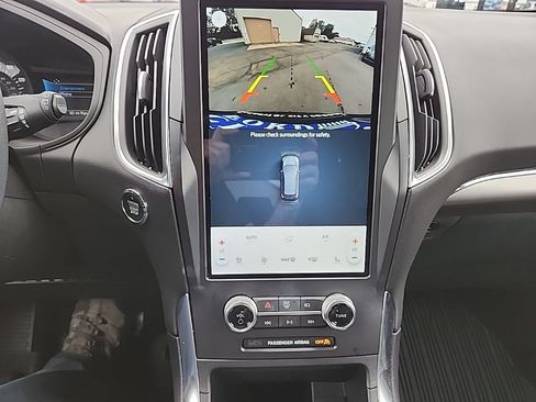 Used 2024 Ford Edge Titanium AWD/4WD image 25