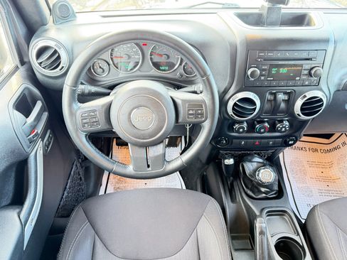 Used 2014 Jeep Wrangler Sahara w/ Connectivity Group image 25