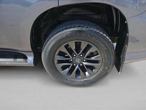 Used 2020 Lexus GX 460 Premium w/ Premium Package AWD/4WD image 9