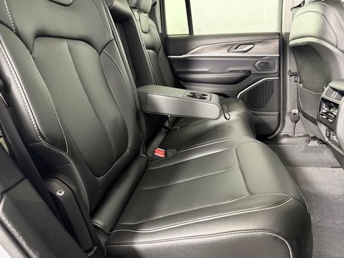 Used 2024 Jeep Grand Cherokee Limited 4xe AWD/4WD image 20