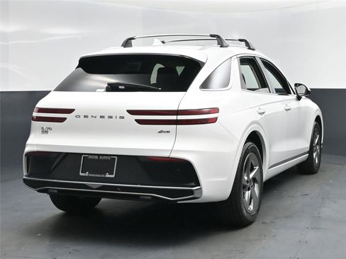 New 2026 Genesis GV70 2.5T Select image 10