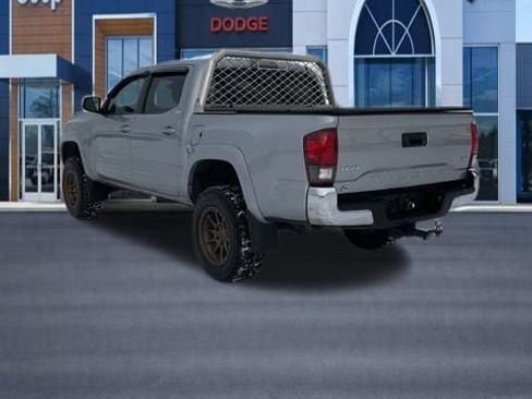 Used 2019 Toyota Tacoma SR5 image 4