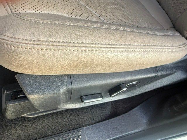 Used 2023 Ford Expedition Max Limited RWD image 12