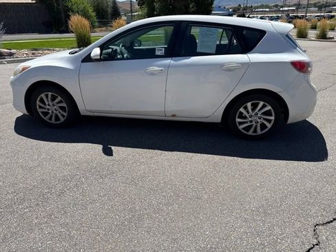 Used 2012 MAZDA MAZDA3 i Touring FWD image 3