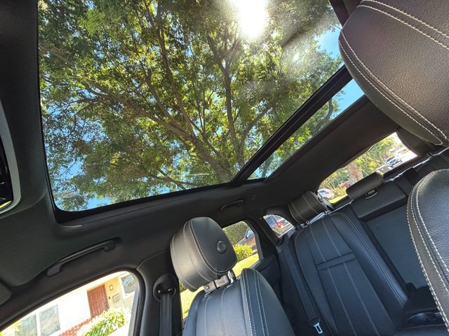 Used 2019 Land Rover Range Rover Velar S AWD/4WD image 45