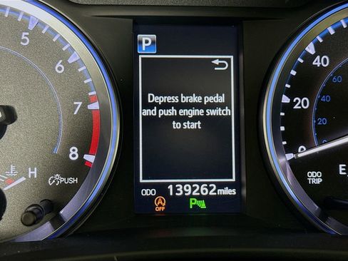 Used 2017 Toyota Highlander Limited image 12