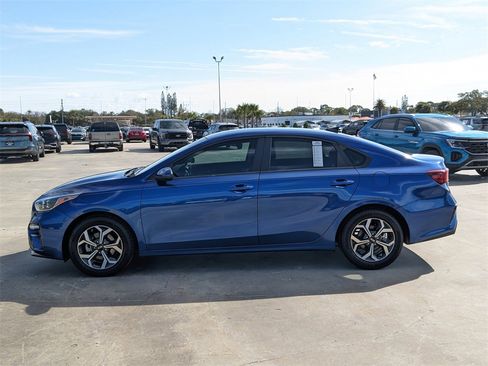 Certified 2021 Kia Forte LXS image 5