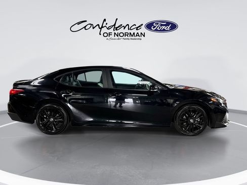 Used 2025 Toyota Camry SE FWD image 10