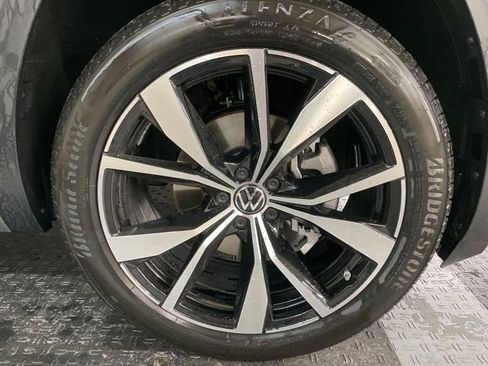 New 2026 Volkswagen Atlas Cross Sport SEL Premium R-Line AWD/4WD image 3