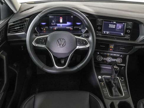 Used 2024 Volkswagen Jetta SE w/ Panoramic Sunroof Package FWD image 38
