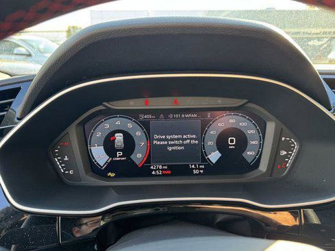 Used 2025 Audi Q3 2.0T Premium Plus w/ Premium Plus Package AWD/4WD image 21