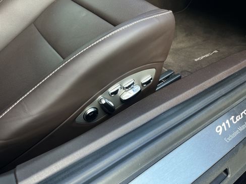 Certified 2019 Porsche 911 Targa 4 GTS image 20