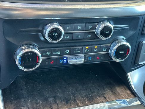 Certified 2022 Ford F150 Lariat w/ Max Trailer Tow Package AWD/4WD image 18