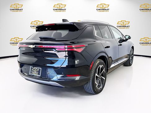 Used 2024 Chevrolet Equinox EV LT FWD image 7