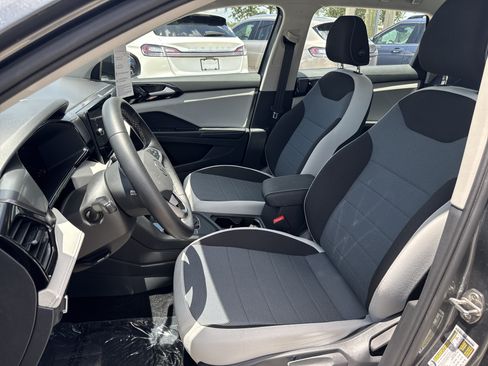 Used 2025 Volkswagen Taos S FWD image 19