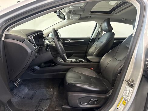 Used 2015 Ford Fusion Energi Titanium FWD image 9