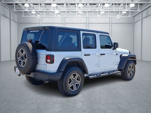 Used 2021 Jeep Wrangler Unlimited Sport AWD/4WD image 5