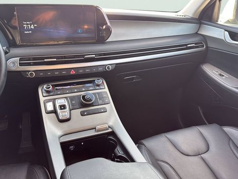 Used 2025 Hyundai Palisade SEL FWD image 19