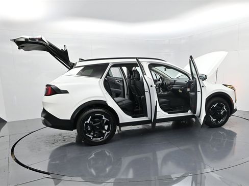 New 2026 Kia Sportage EX w/ EX Panoramic Sunroof Package image 53