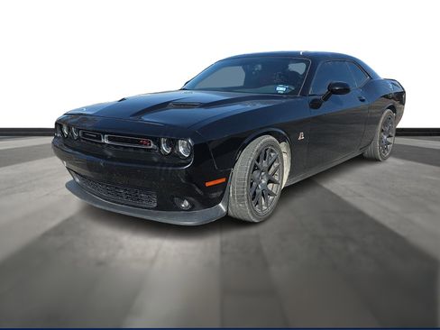 Used 2018 Dodge Challenger R/T Scat Pack image 1
