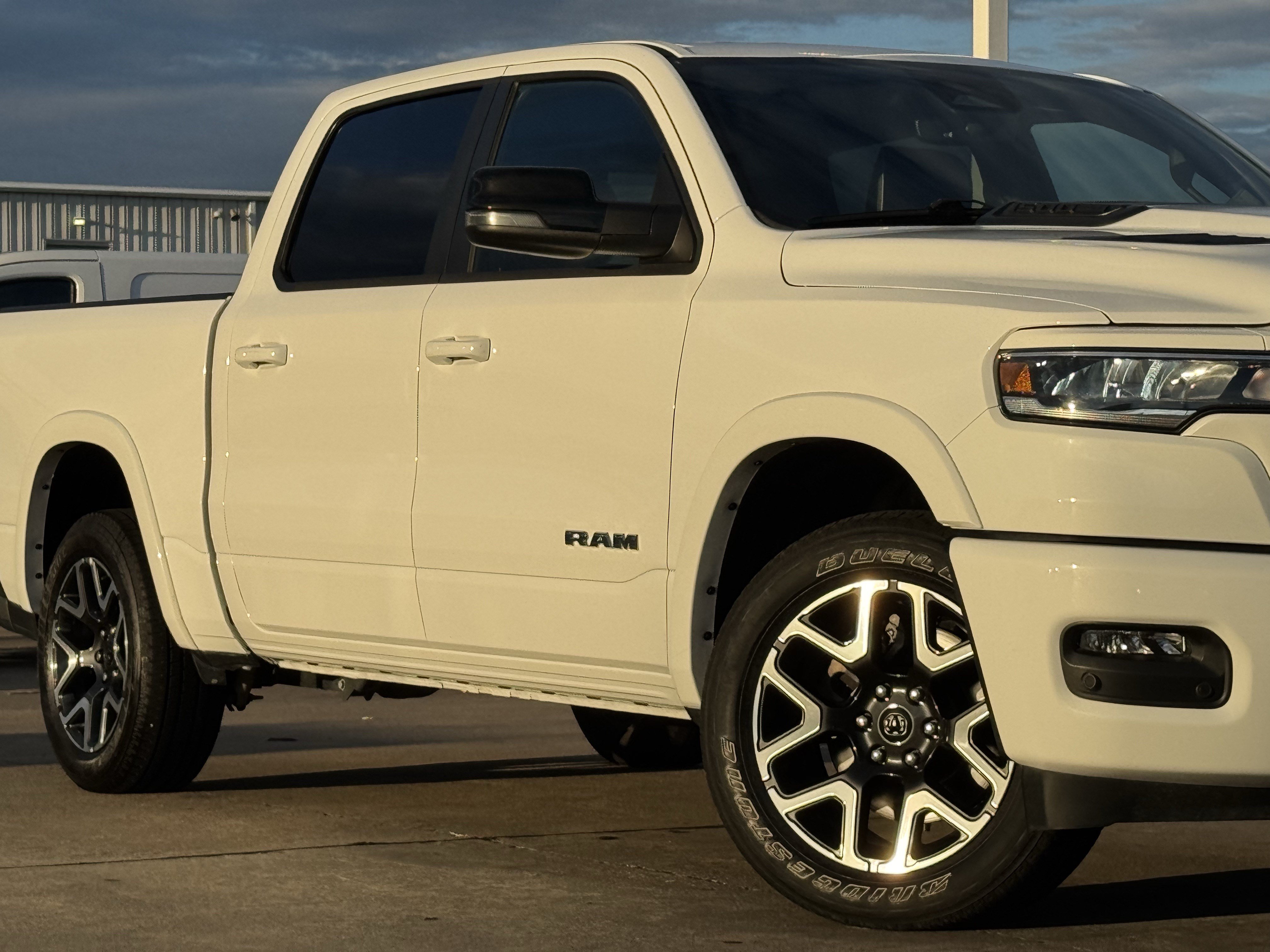 Used 2025 RAM 1500 Laramie w/ Sport Appearance Package AWD/4WD image 3
