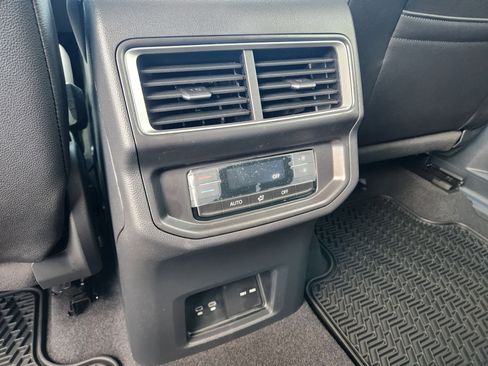 New 2026 Volkswagen Atlas Peak Edition AWD/4WD image 22