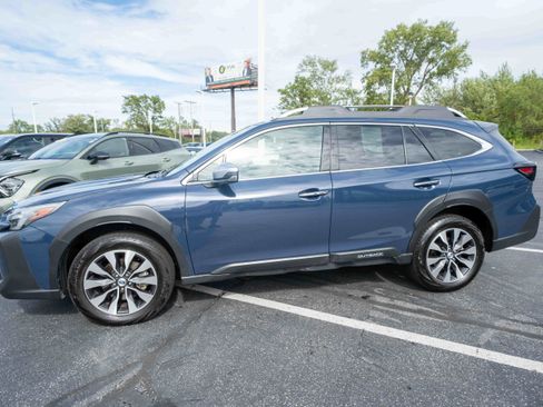 Used 2025 Subaru Outback Touring XT AWD/4WD image 3