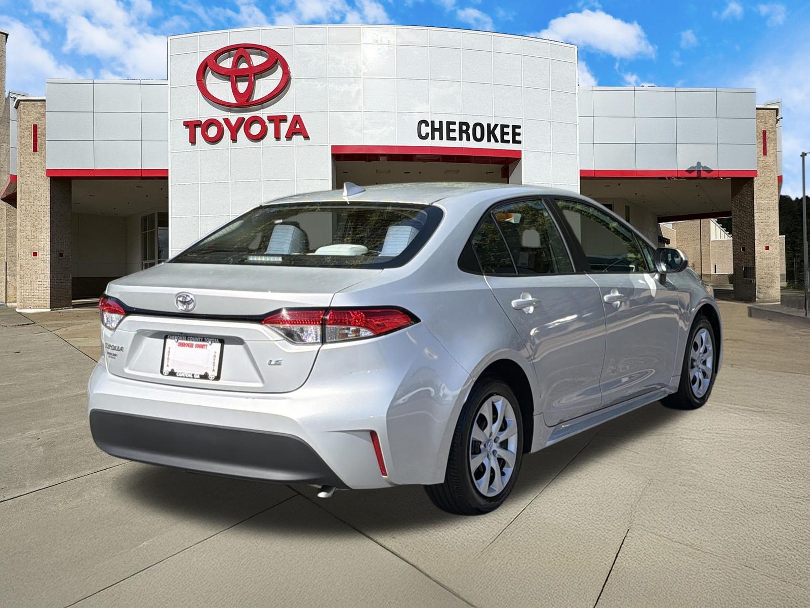 Used 2024 Toyota Corolla LE FWD image 7